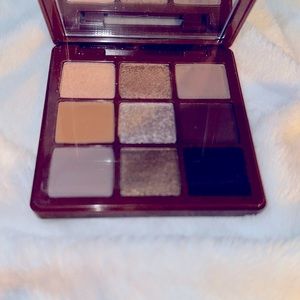 ANASTASIA BEVERLY HILLS-NIB